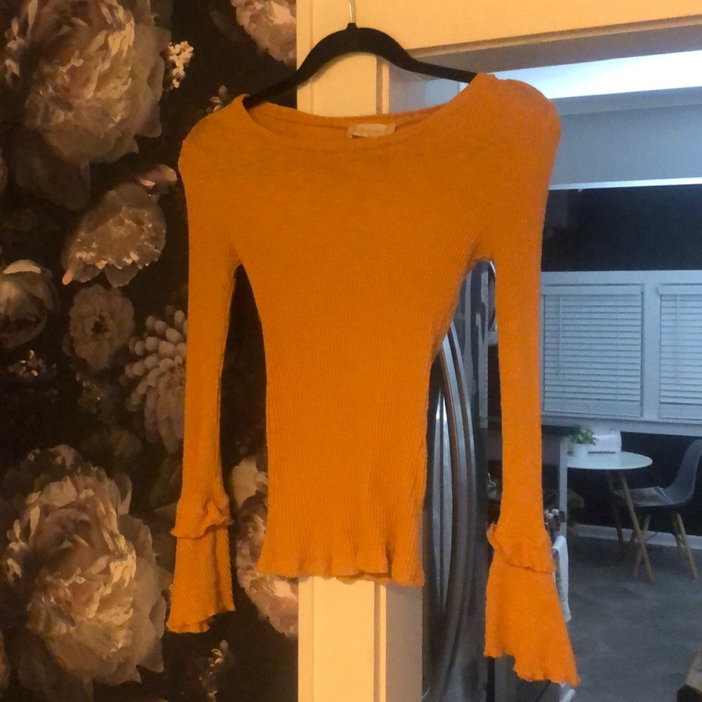 Mustard yellow flare sleeved top